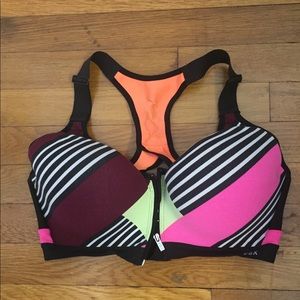 36D Victoria Secrets sports bra